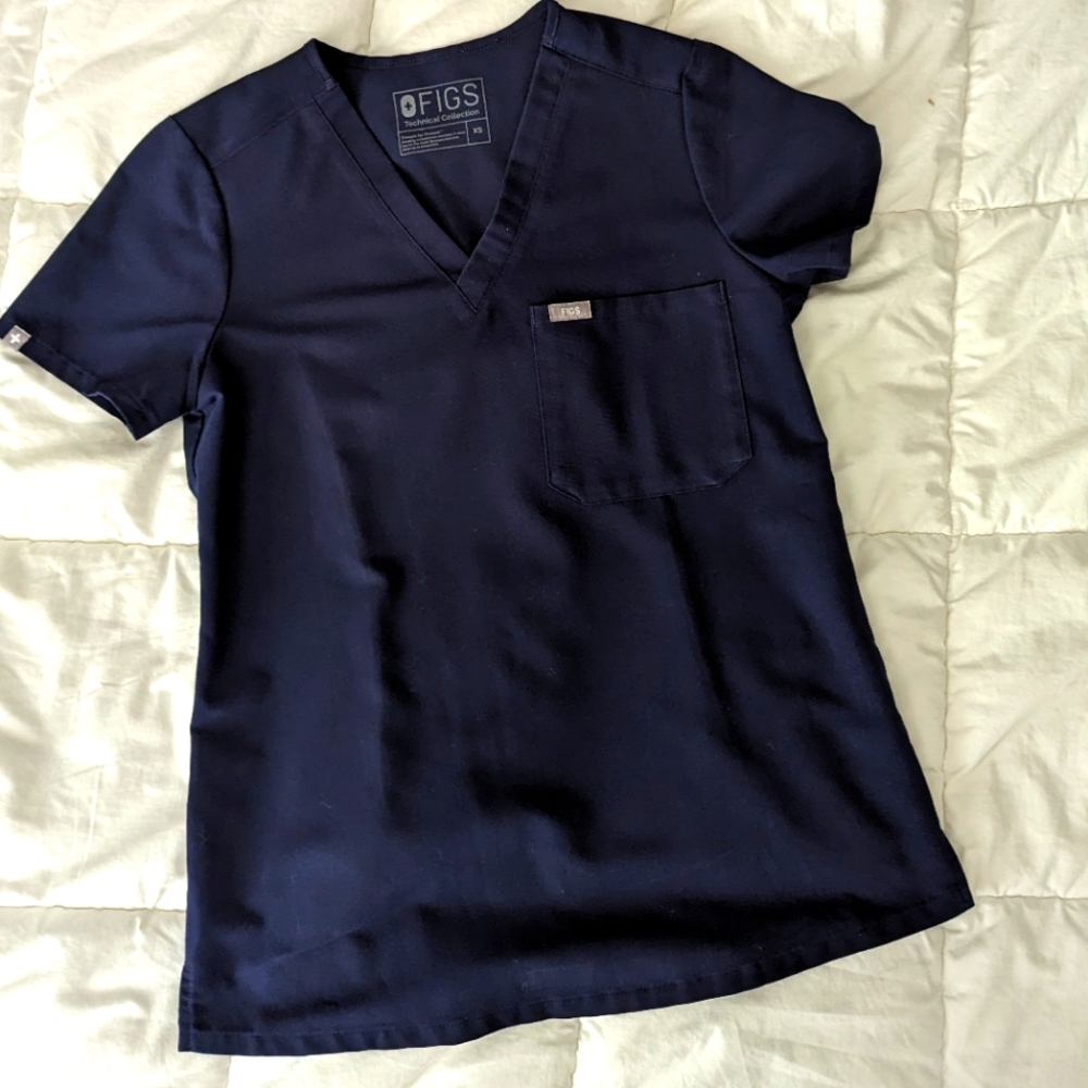 FIGS xs navy scrub top
